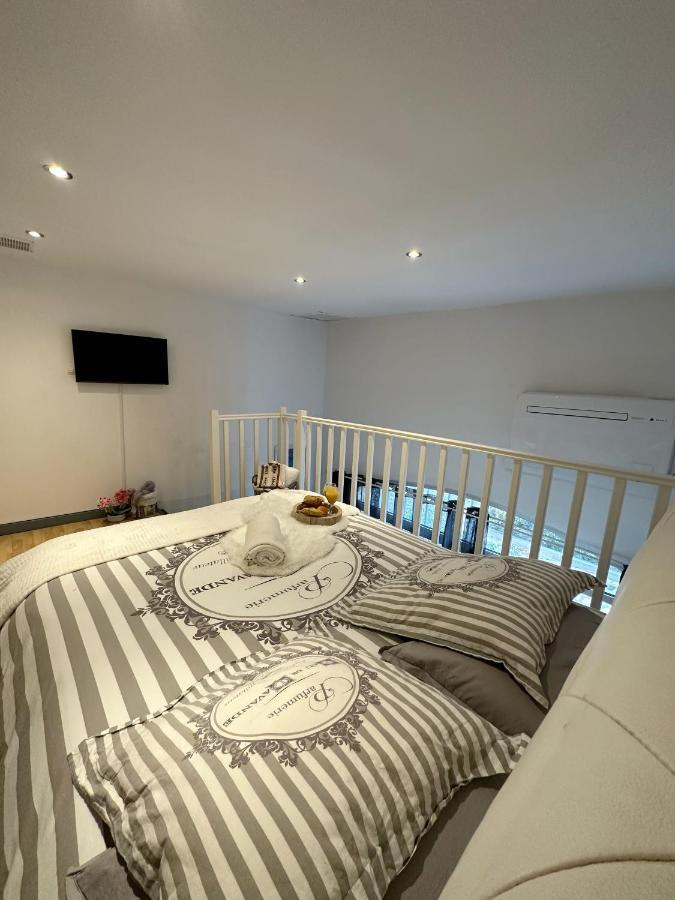 Duplex Cosy Bord De Mer Saint-Cyr-sur-Mer Exterior foto